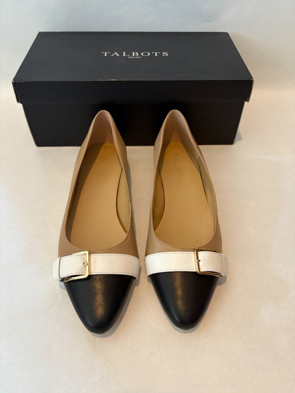 New in Box Talbots Navy White Nude Edison Buckle Flats Size 9